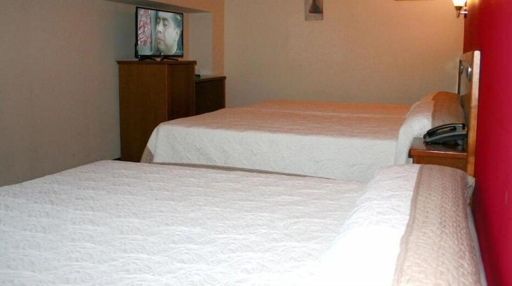 Hotel Cangas de Onis Center Buitenkant foto