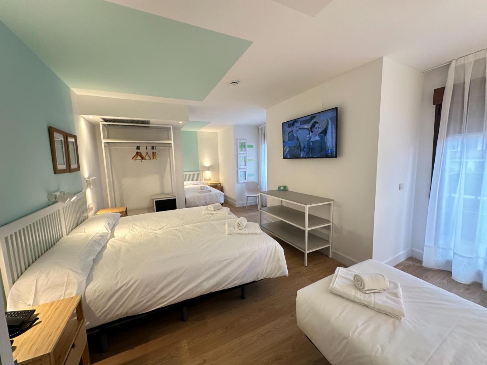 Hotel Cangas de Onis Center Buitenkant foto