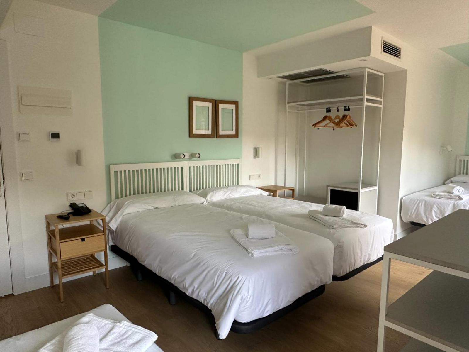 Hotel Cangas de Onis Center Buitenkant foto