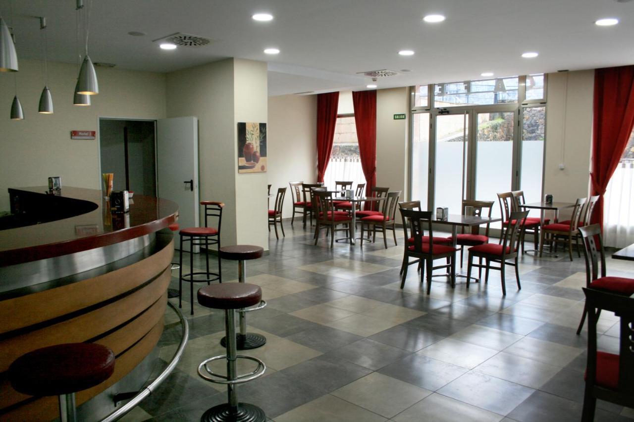 Hotel Cangas de Onis Center Buitenkant foto
